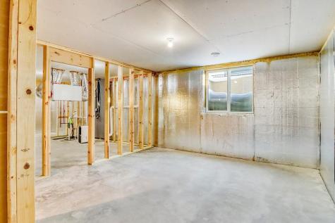 3521 Grandwood Drive N Fargo ND 58102