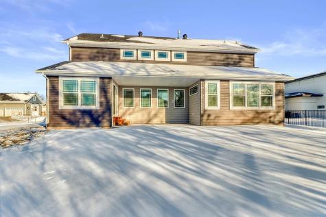 3521 Grandwood Drive N Fargo ND 58102