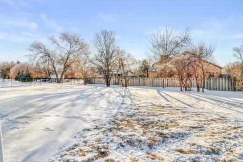 3521 Grandwood Drive N Fargo ND 58102