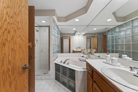 4301 Arrowhead Court Minnetonka MN 55345