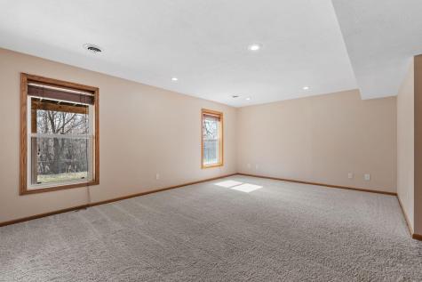 10862 187th Avenue NW Elk River MN 55330