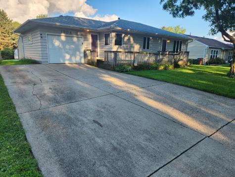 1304 Crestview Road Albert Lea MN 56007