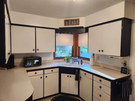 1304 Crestview Road Albert Lea MN 56007