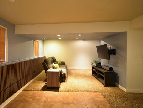2014 Fox Valley Drive SW Rochester MN 55902
