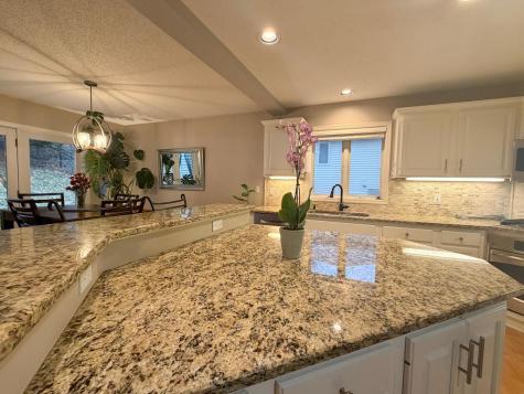 2014 Fox Valley Drive SW Rochester MN 55902