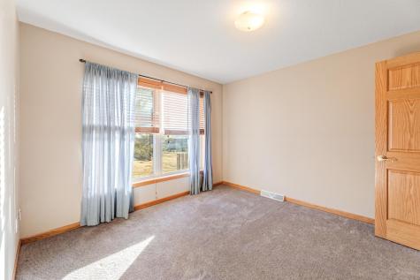 205 Park Drive Lewiston MN 55952