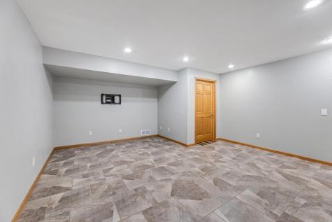 205 Park Drive Lewiston MN 55952