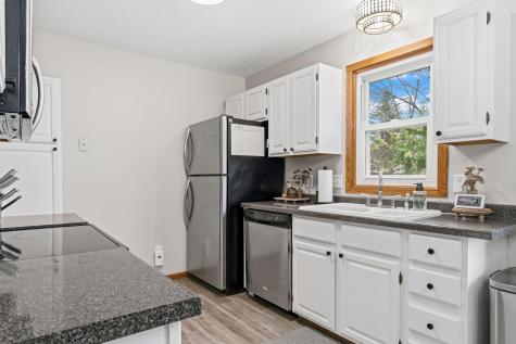 14709 Hillshire Lane Burnsville MN 55306