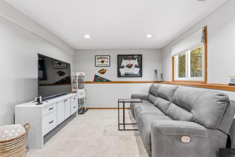 14709 Hillshire Lane Burnsville MN 55306