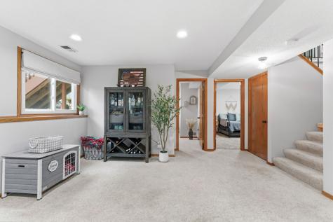 14709 Hillshire Lane Burnsville MN 55306