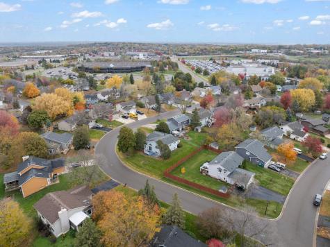 14709 Hillshire Lane Burnsville MN 55306