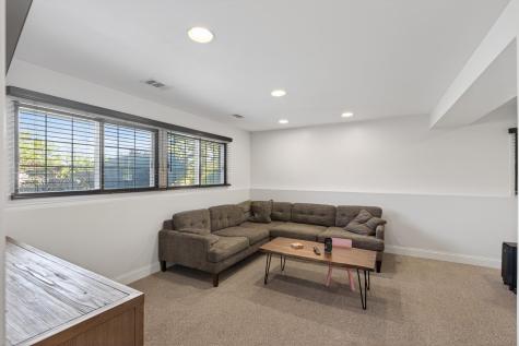 4450 Clover Lane Eagan MN 55122