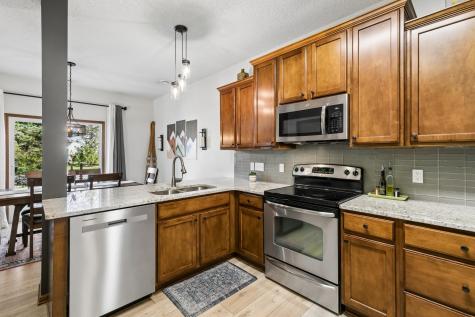 18442 Lafayette Way Lakeville MN 55044
