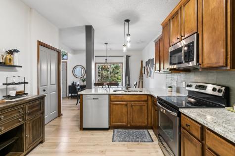 18442 Lafayette Way Lakeville MN 55044