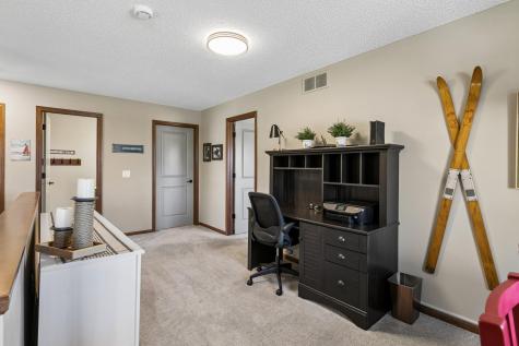 18442 Lafayette Way Lakeville MN 55044