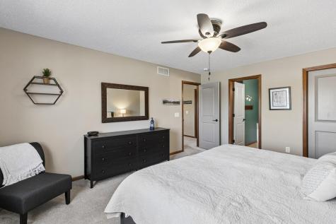 18442 Lafayette Way Lakeville MN 55044