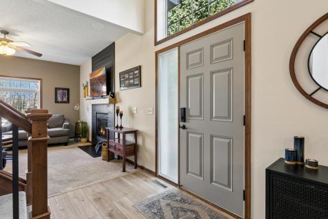 18442 Lafayette Way Lakeville MN 55044