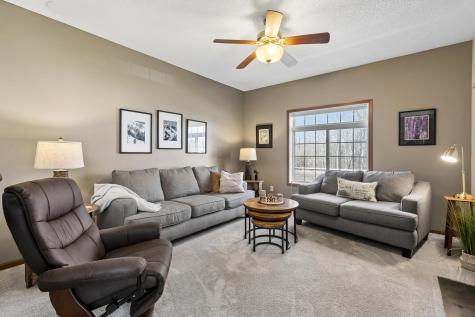 18442 Lafayette Way Lakeville MN 55044