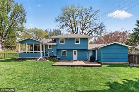 2479 Hillside Road White Bear Lake MN 55110