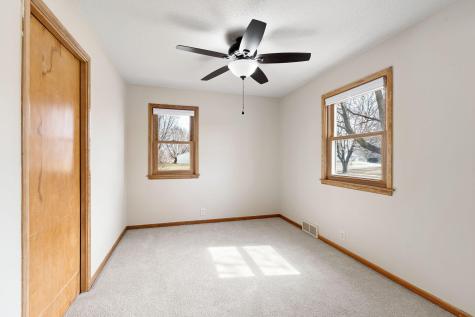 805 15th Avenue SE Austin MN 55912