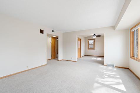 805 15th Avenue SE Austin MN 55912