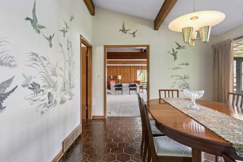 1 Poplar Lane North Oaks MN 55127