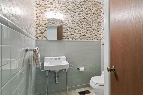 1 Poplar Lane North Oaks MN 55127