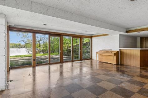 1 Poplar Lane North Oaks MN 55127
