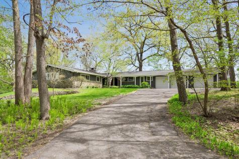 1 Poplar Lane North Oaks MN 55127