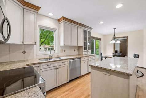 6001 W 98th Street Bloomington MN 55438