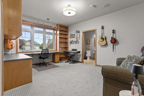 6520 Christianson Parkway S Fargo ND 58104
