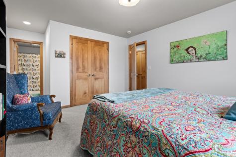 6520 Christianson Parkway S Fargo ND 58104