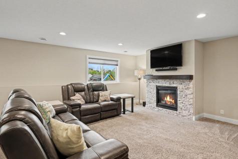 19529 York Drive NW Elk River MN 55330