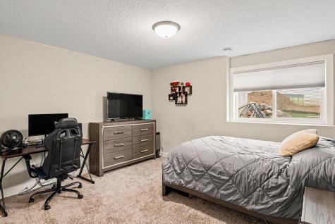19529 York Drive NW Elk River MN 55330