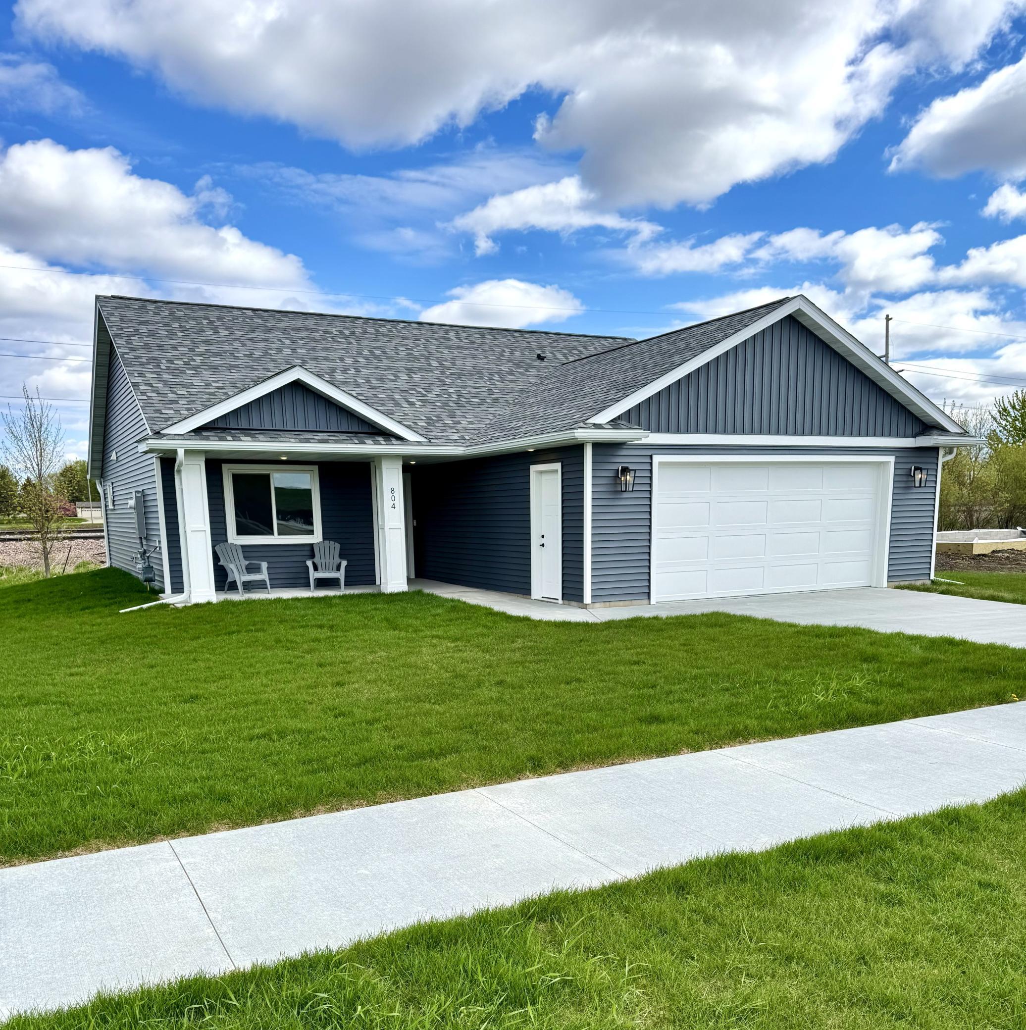 804 2nd St SE Dodge Center MN 55927