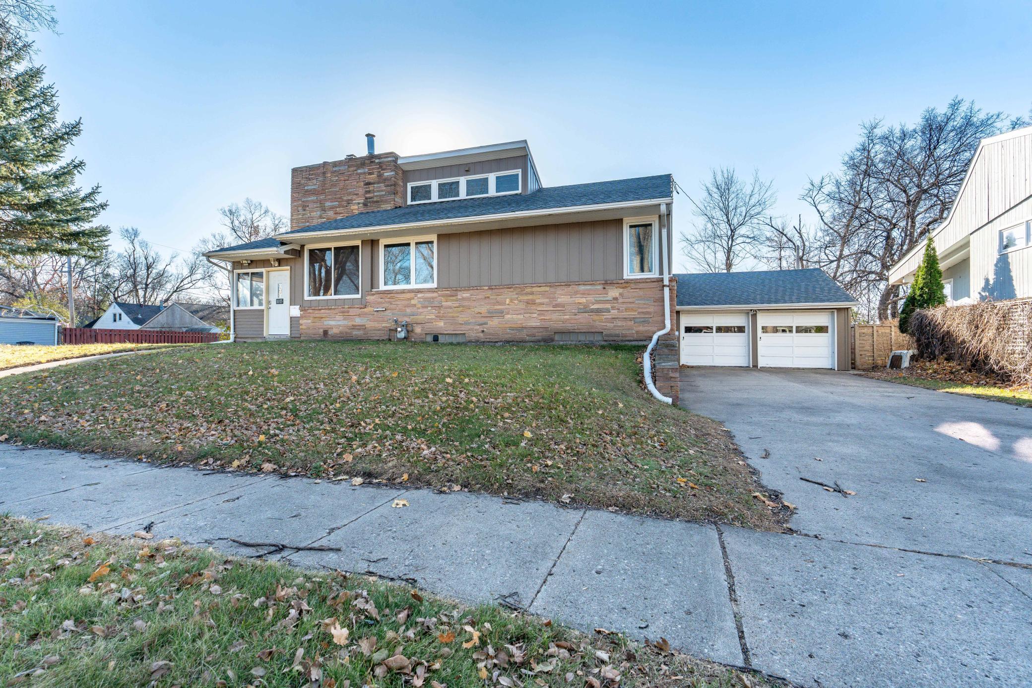 1015 11th Avenue S Moorhead MN 56560