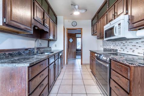 1015 11th Avenue S Moorhead MN 56560