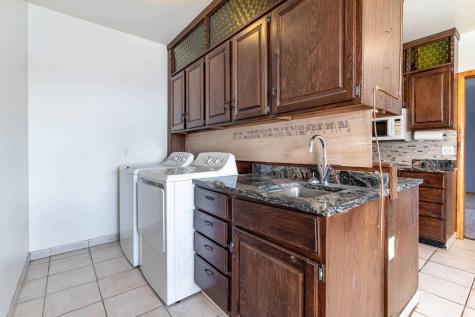 1015 11th Avenue S Moorhead MN 56560