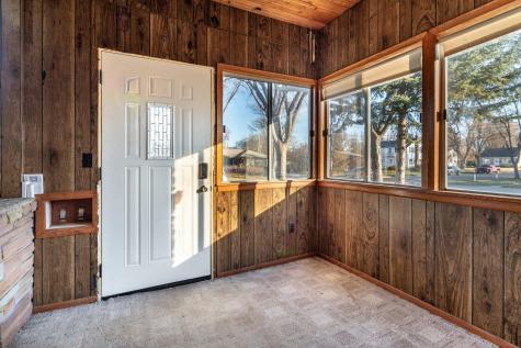 1015 11th Avenue S Moorhead MN 56560