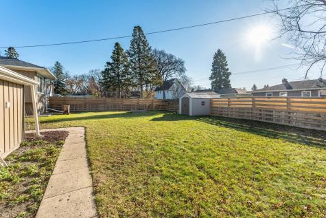 1015 11th Avenue S Moorhead MN 56560