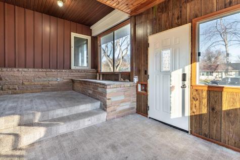 1015 11th Avenue S Moorhead MN 56560