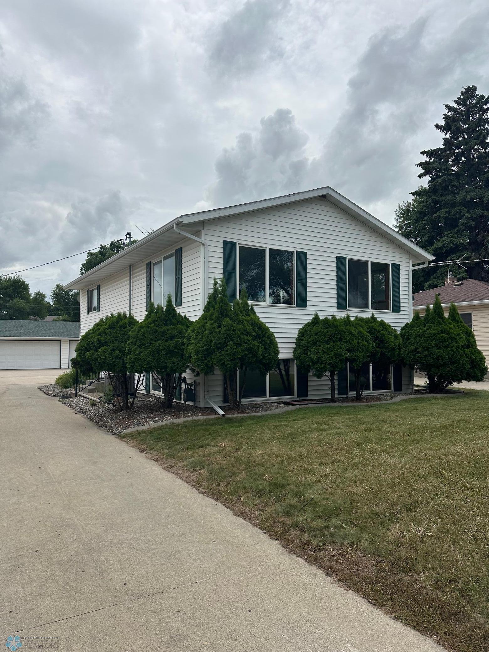 2126 5th Avenue S Fargo ND 58103