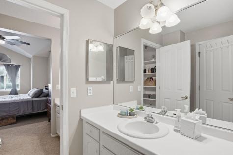 7420 Edinborough Way Edina MN 55435