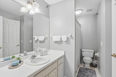7420 Edinborough Way Edina MN 55435