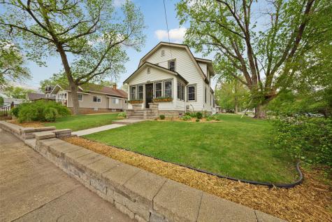 341 E Prince Street Lake Crystal MN 56055