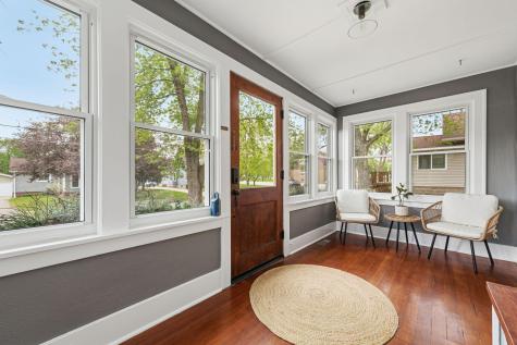 341 E Prince Street Lake Crystal MN 56055