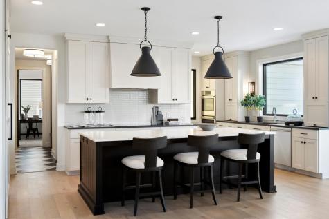 25500 Smithtown Road Shorewood MN 55347