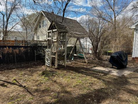 1622 S 11th Avenue S Fargo ND 58103