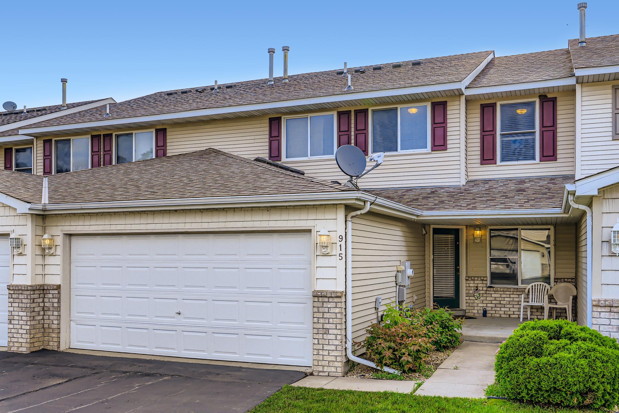 915 Harmony Path Norwood Young America MN 55397