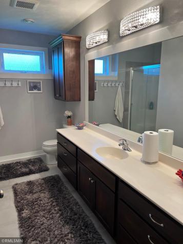 19325 Iteri Avenue Lakeville MN 55044